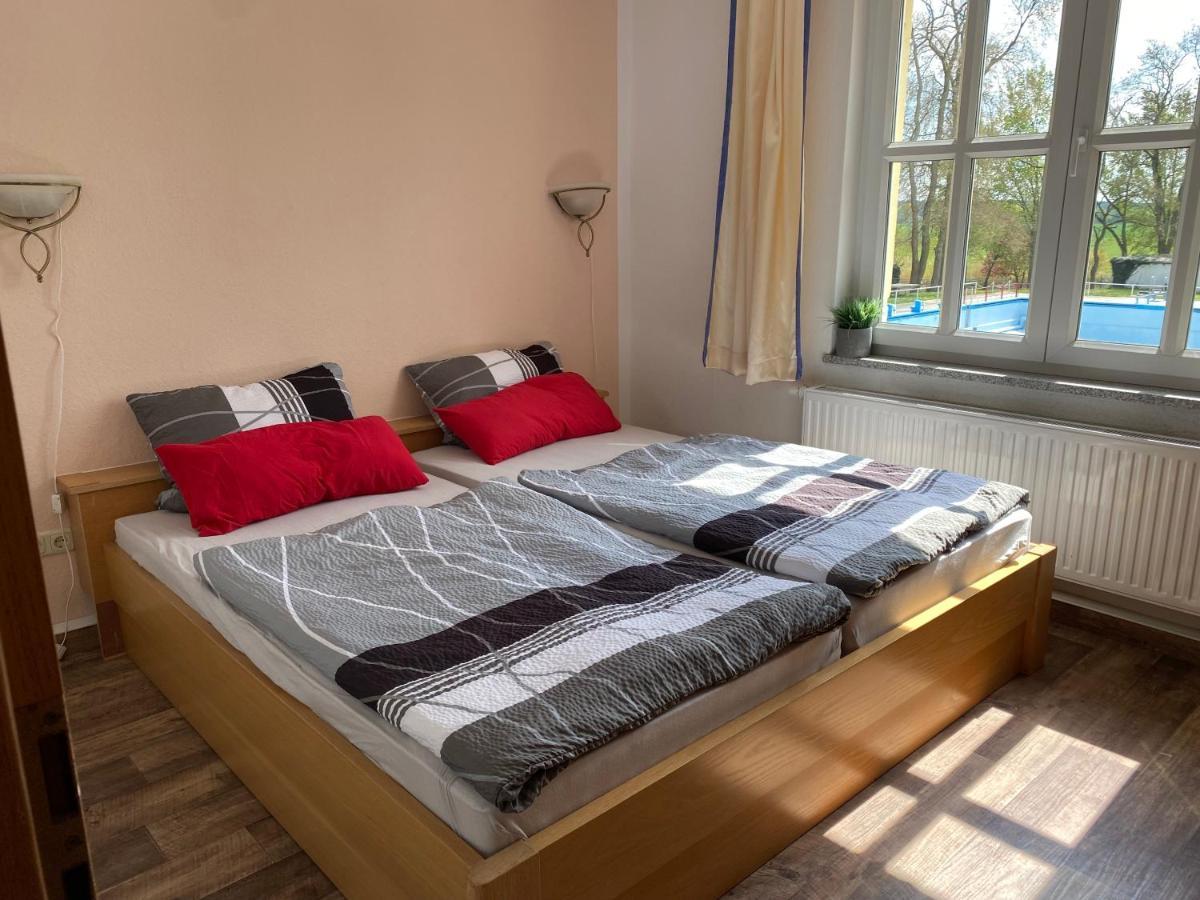 Radler Hotel Seehausen  Екстер'єр фото