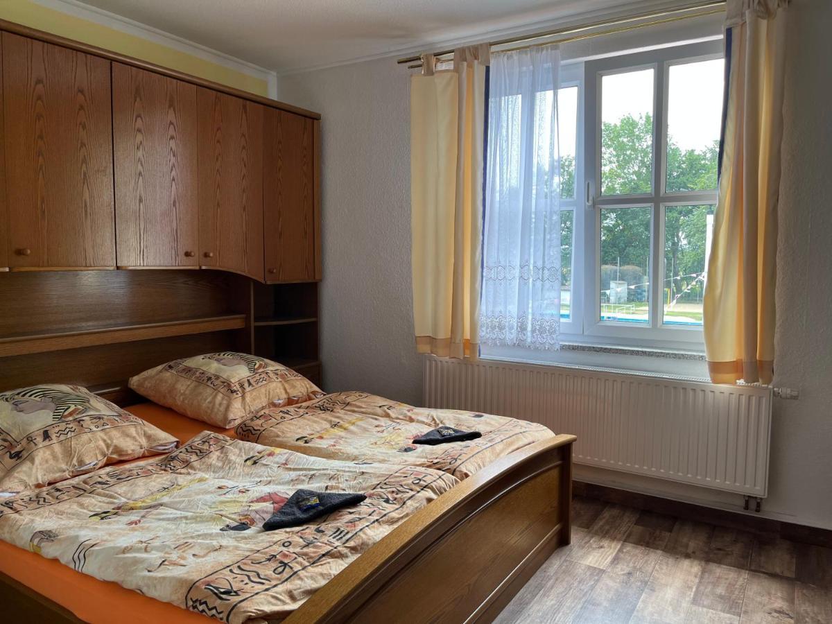 Radler Hotel Seehausen  Екстер'єр фото